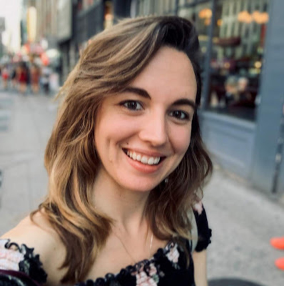 Meet your Posher, Claire